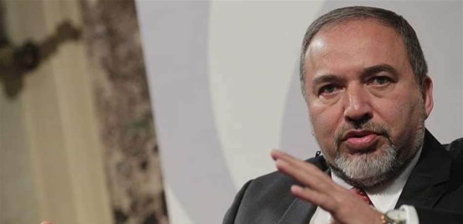 تسريبات حول الضفة الغربية تربك ليبرمان.. "استشاط غضباً"