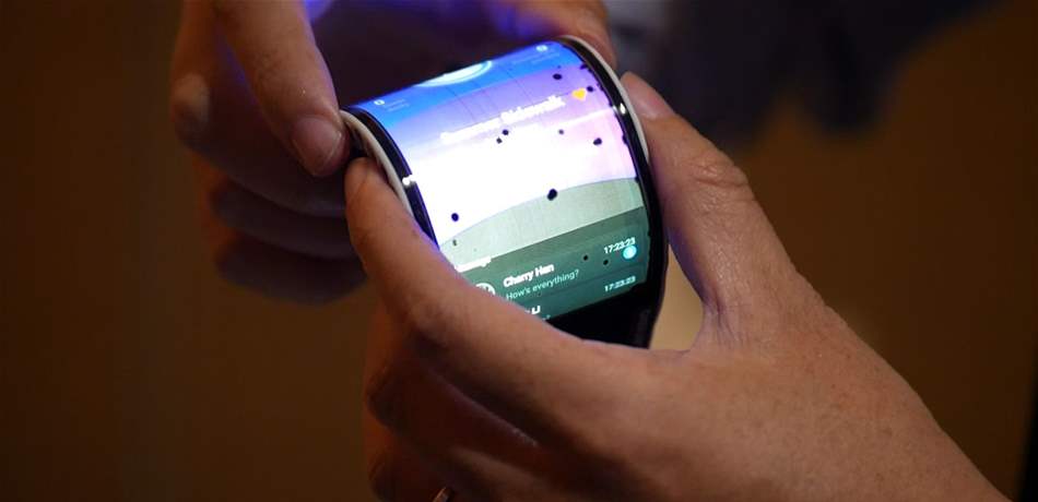 هاتف ذكي قابل للطي من  Lenovo