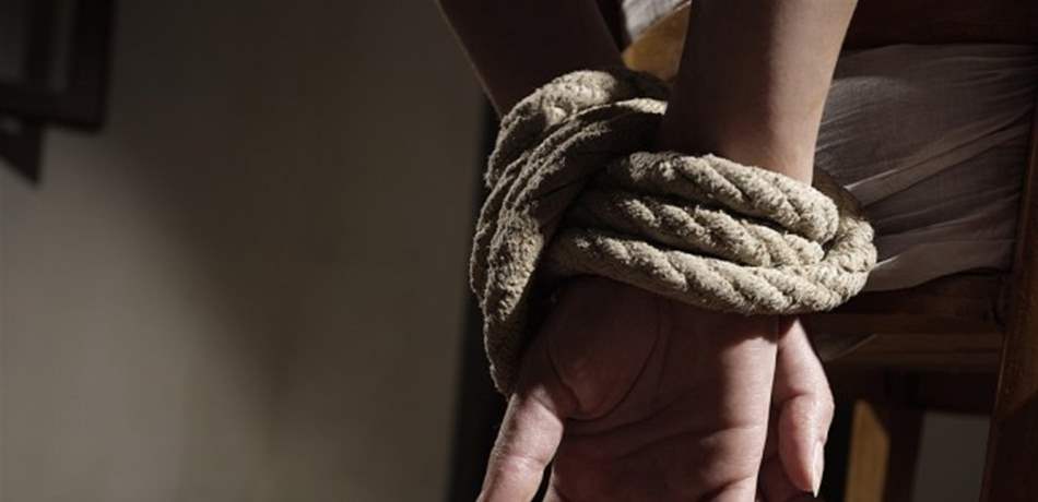 حاولوا خطفه لشكوكهم بأنه يعمل مع الاجهزة الامنية