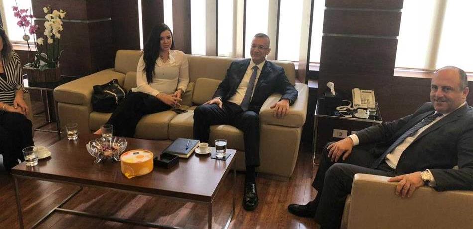 درويش تابع مع بو عاصي مسألة إيقاف بطاقات "حلا" لعدد من المستفيدين 