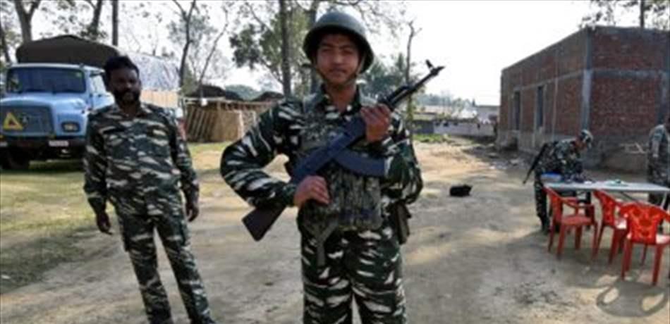 بالفيديو.. منع رجال أمن المطارات في الهند من الابتسام