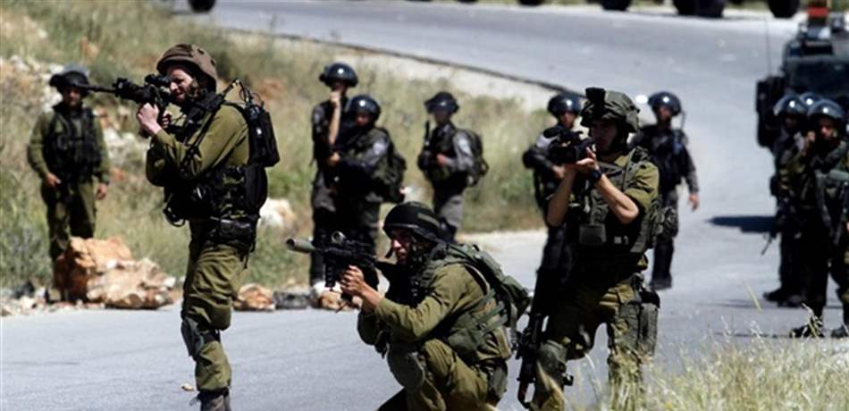 استشهاد فلسطيني بعد محاولته طعن جندي بالضفة 