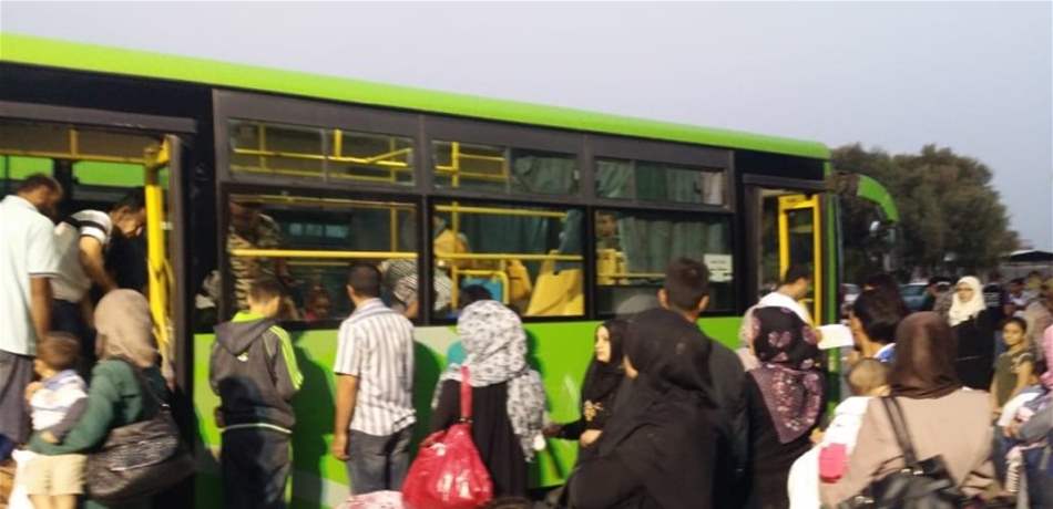 عودة 776 نازحاً طوعياً إلى سوريا