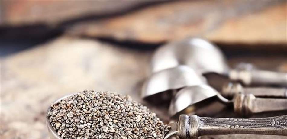  قناع بذور الشيا وزيت الزيتون لبشرة نضرة 