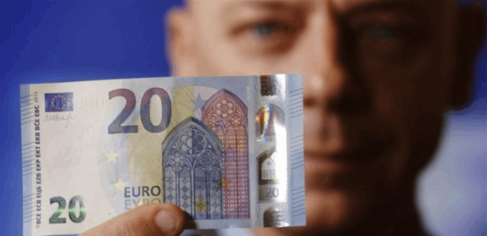 تحت رحمة التطورات في إيطاليا.. اليورو ينتعش ولكن!