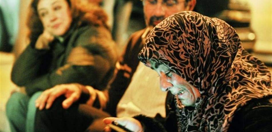 أمّ الشهيد إنْ بكت...