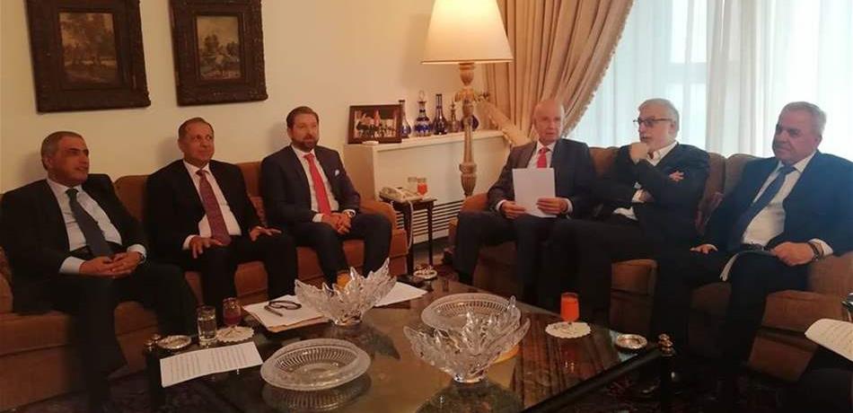 الحريري يرفض تمثيل سنّة 8 آذار.. "جملة وتفصيلاً"! 