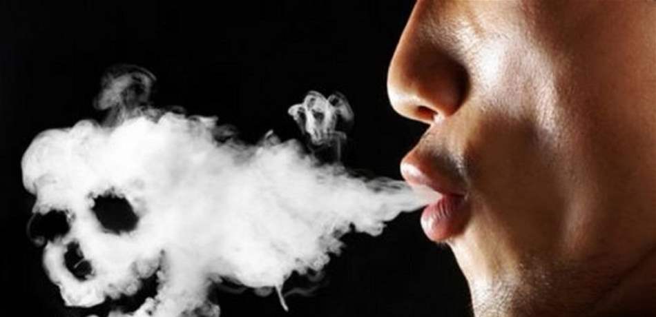 دراسة تكشف عن العلاقة القاتلة بين السكر والسجائر