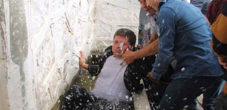 في هذه البلدة.. عقوبات مذلّة لمن يخالف تقاليد الزفاف! 