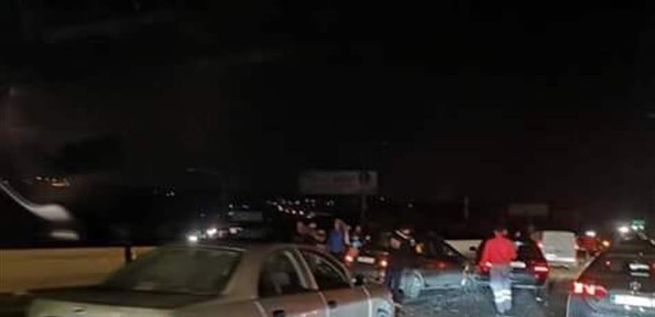 جرحى بحادث سير على طريق صور الزهراني