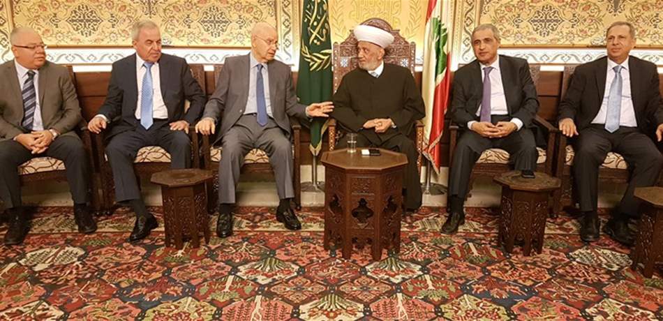 دريان إلتقى نوابا سنة مستقلين: أبوابنا مفتوحة للجميع ولا نفرق بينهم
