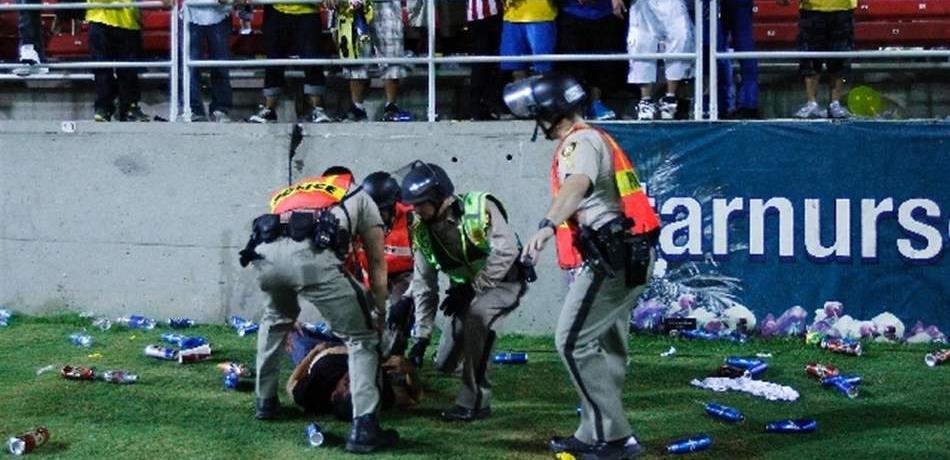  "سوبر كلاسيكو".. حين تهدّد كرة القدم الأمن وتحرم الرئيس النوم