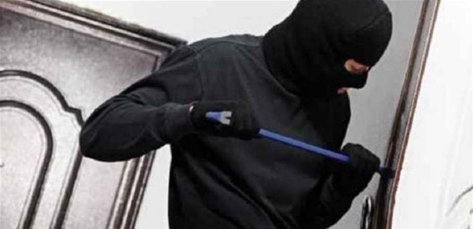 سرق سجاداً عجمياً وأجهزة تلفزيون من منزل في زفتا.. بقمية 50 مليون ليرة!