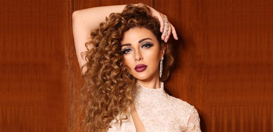 ميريام فارس تتعرض لانتقادات بسبب صورة جريئة.. ممددة على الأرض وتستعرض قوامها! 
