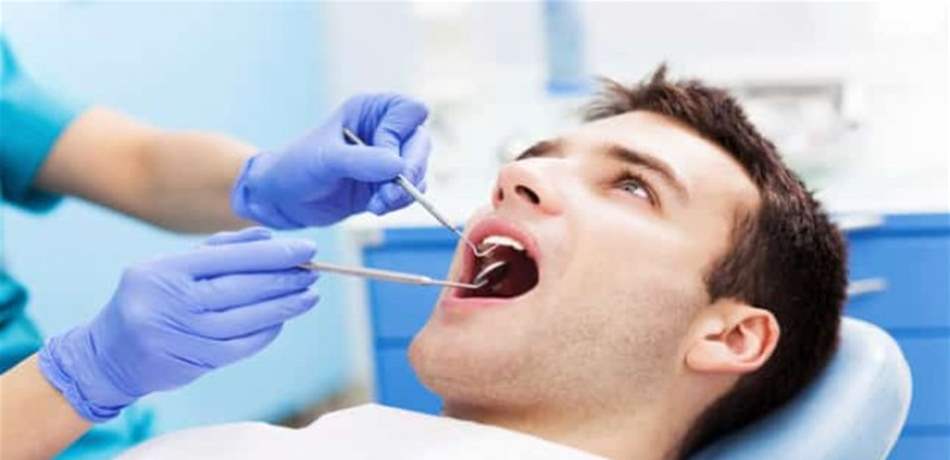 10 مؤشرات تنذرك بضرورة زيارة طبيب الاسنان فوراً..
