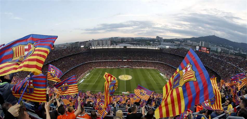عين برشلونة على لاعب مدريدي سابق