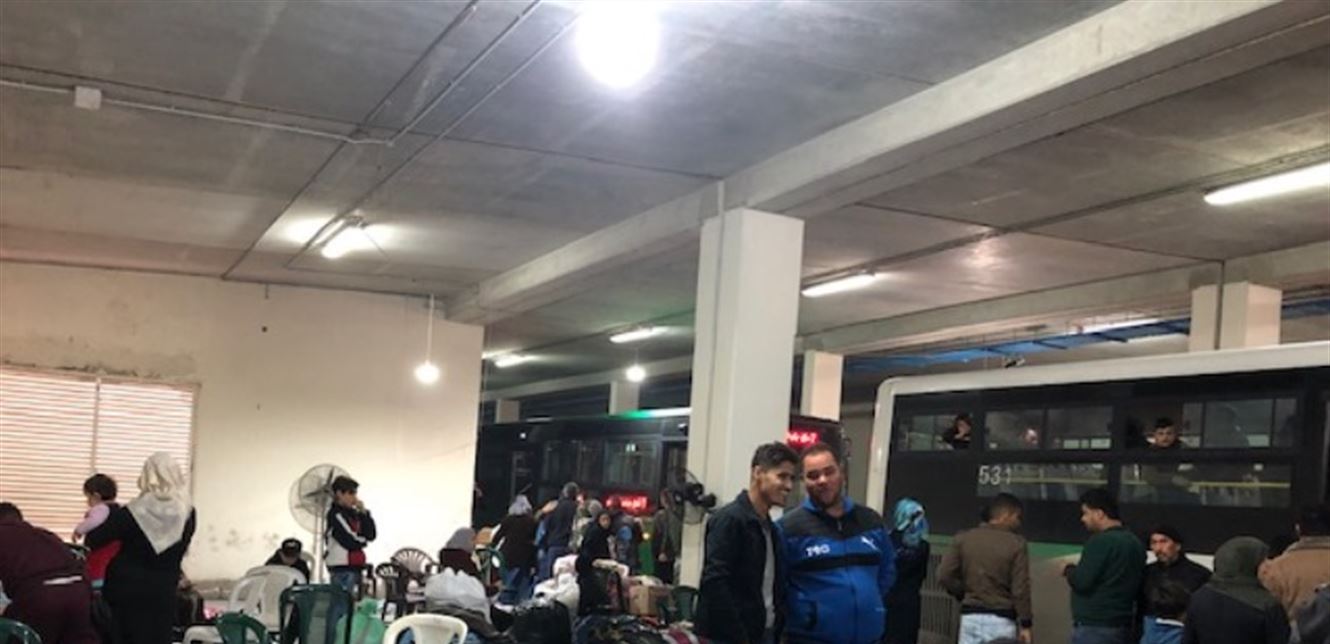 100 نازح سوري غادروا صيدا عائدين الى بلدهم