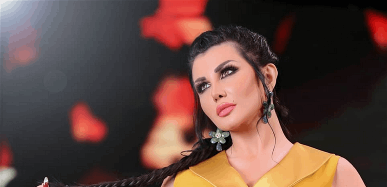 جيني إسبر بإطلالة صيفية نارية! (صور)