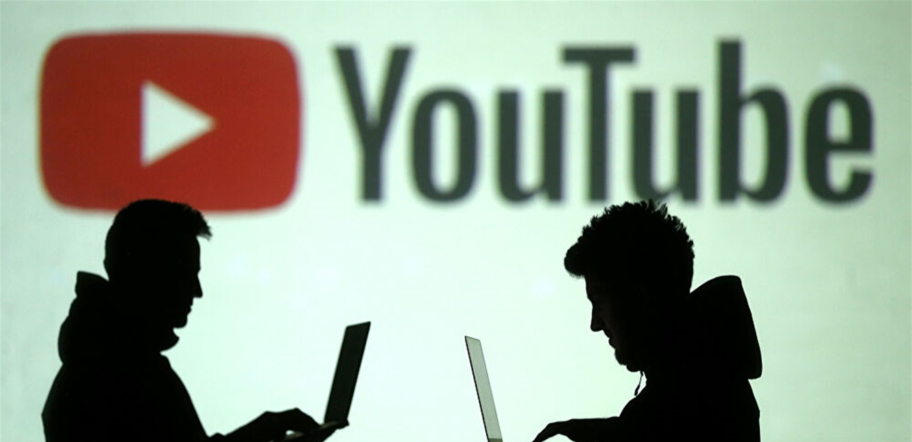 مقابلات مزيفة تحول شابا أمريكيا إلى يوتيوبر شهير
