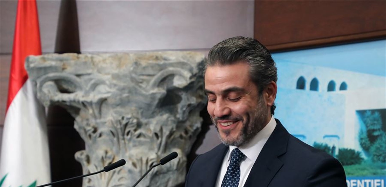 مكية يطيح بالفخامة والدولة.. وهذا ما فعله