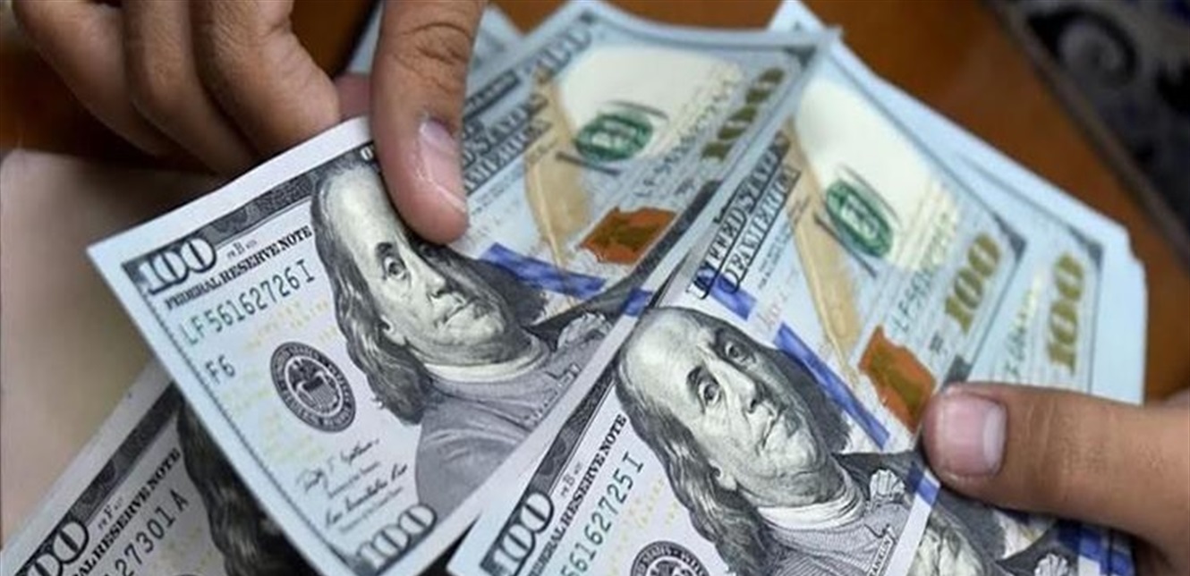 بعد الانخفاض الكبير أمس ومن ثم الارتفاع... كم بلغ دولار السوق الموازية صباح اليوم؟