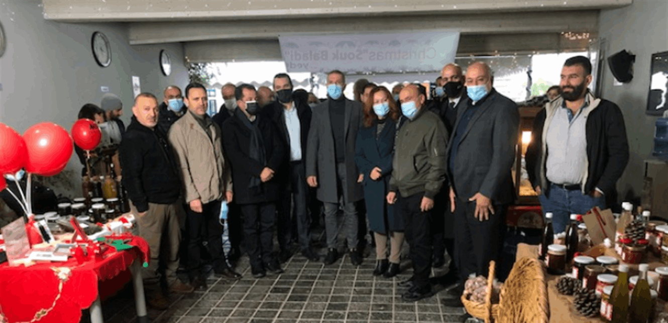 أبي رميا في افتتاح معرض الميلاد في AUT: علينا التضحية ليبقى لبنان نموذجا