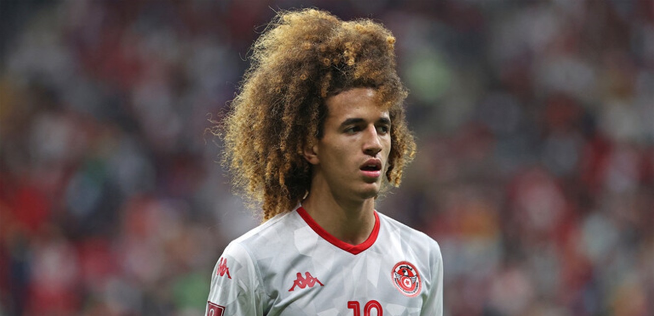 مانشستر يونايتد يوجه رسالة لنجم المنتخب التونسي حنبعل مجبري
