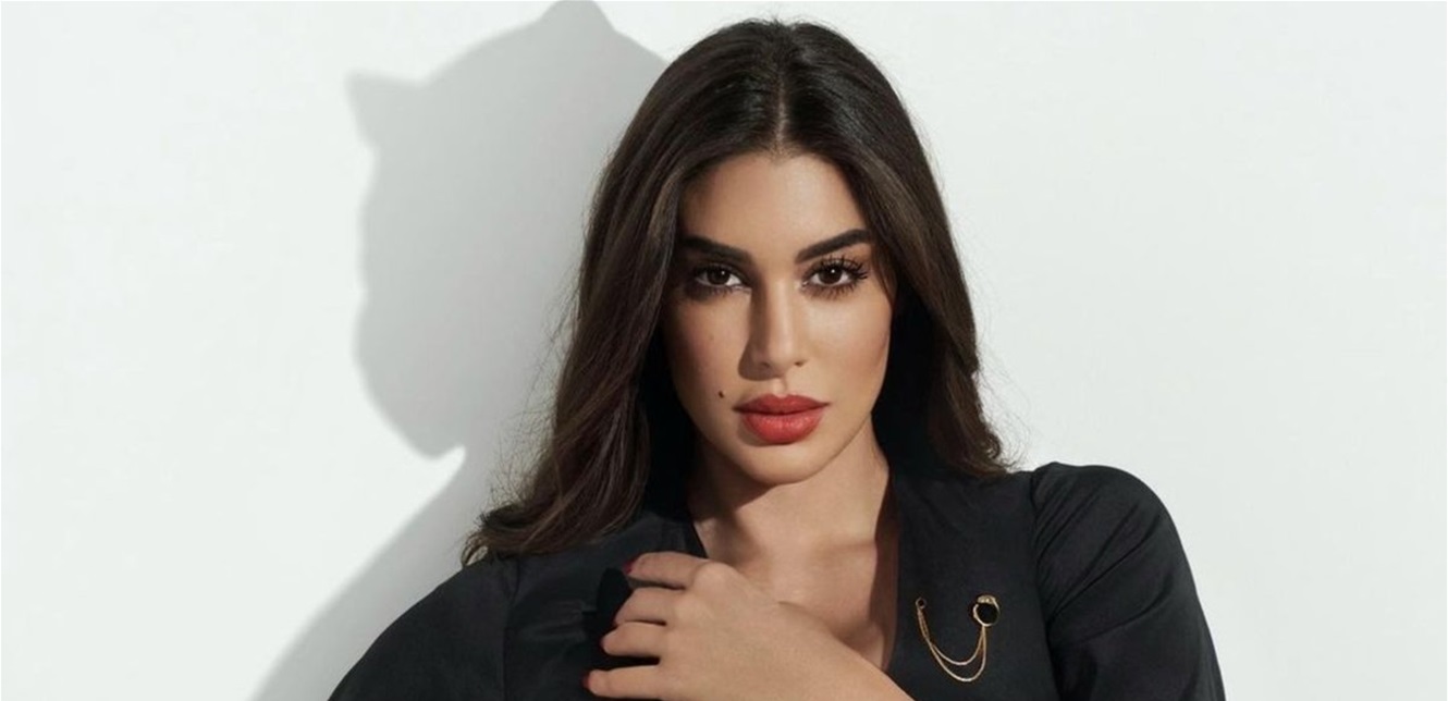 ياسمين صبري تستعين بكتاب عالمي لتوجيه رسالة الى جمهورها  