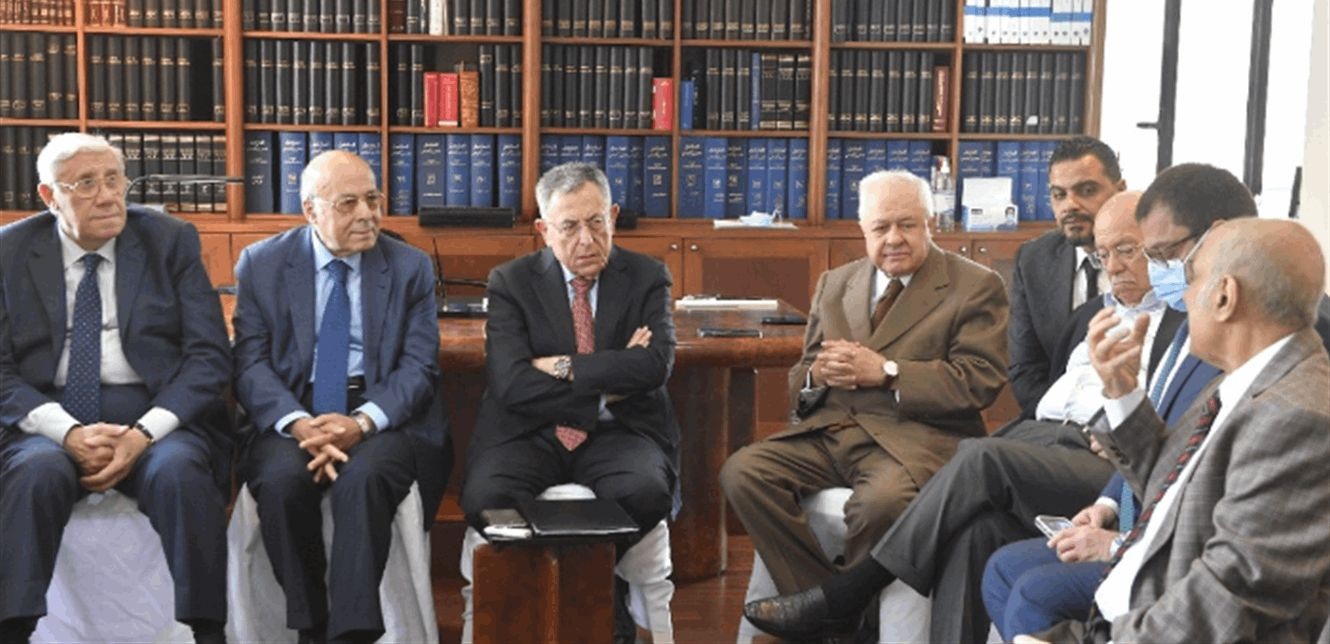 هل يعود الحريري لوضع النقاط على الحروف؟