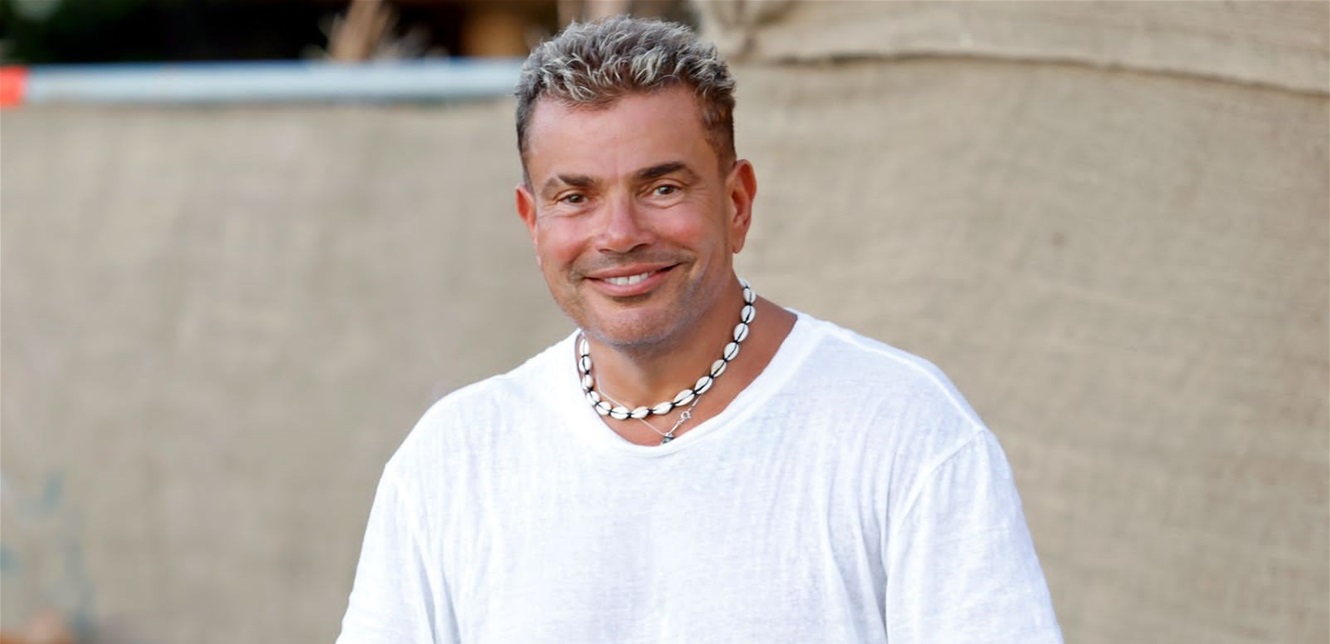 نجل عمرو دياب يقتحم عالم الغناء.. شاهدوا كليب الاغنية وهل يشبه والده؟ (فيديو) 