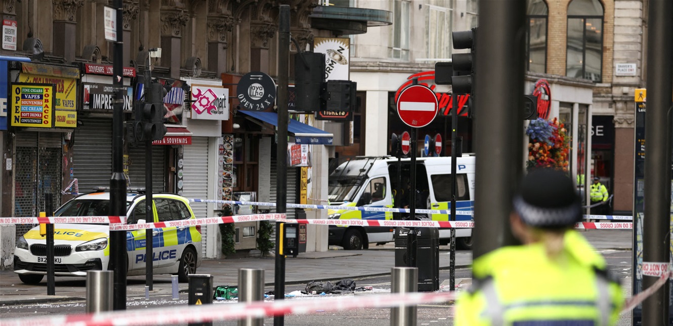 بريطانيا.. الشرطة توقف مشتبهاً به في حادث طعن بلندن