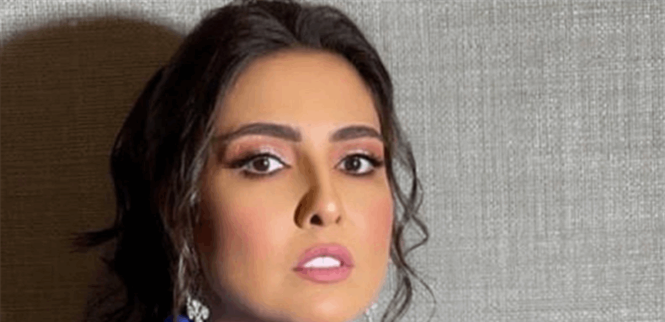 فنانة شهيرة علن نقل والدها الى العناية المركزة بعد إصابته بأزمة صحية مفاجئة