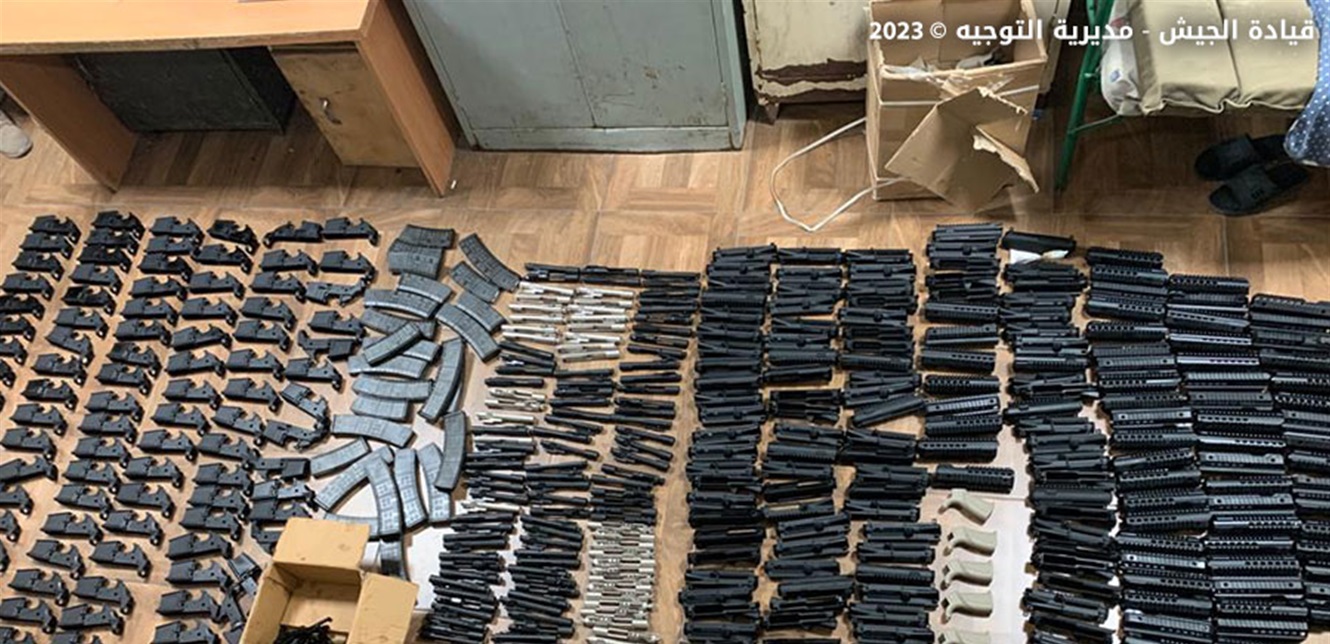 بيان للجيش عن ضبط أسلحة في إحدى البواخر داخل مرفأ طرابلس... هذا ما أعلنه 