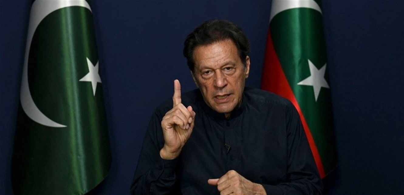 احتجاجات وقمع.. باكستان على شفير الإشتعال عقب اعتقال عمران خان