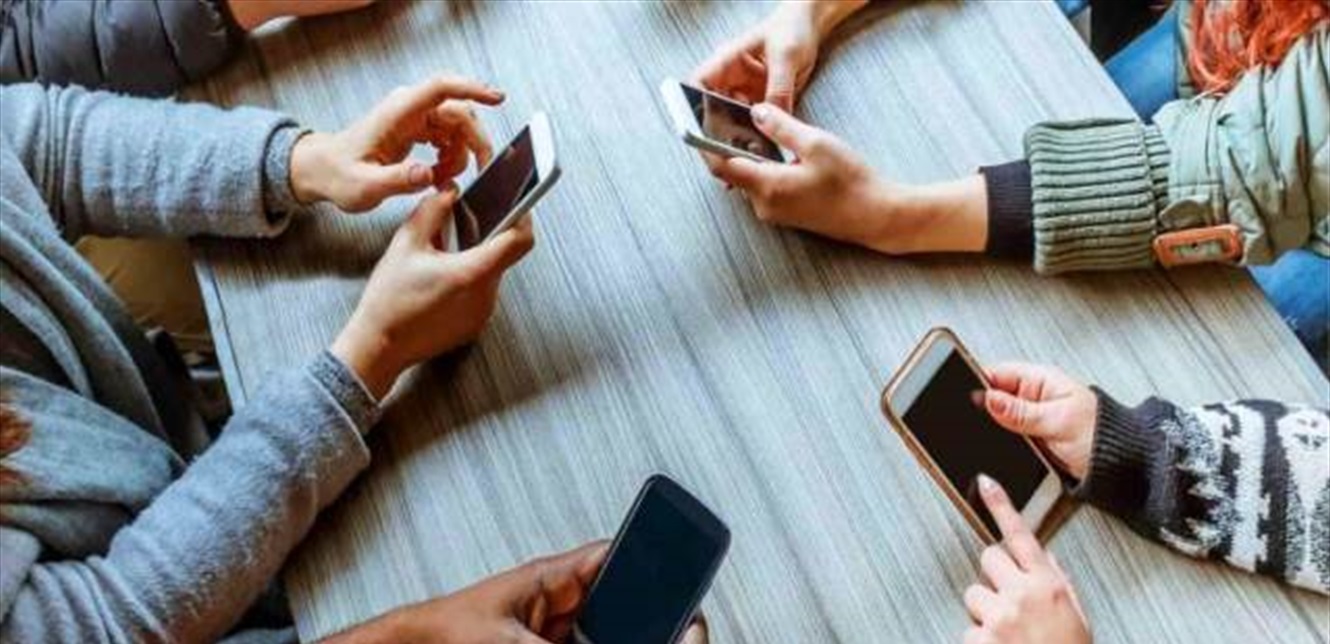هل خطوط لبنان مراقبة فعلاً؟ القرم يطمئن إلى سلامة الاتصالات من التنصّت...
