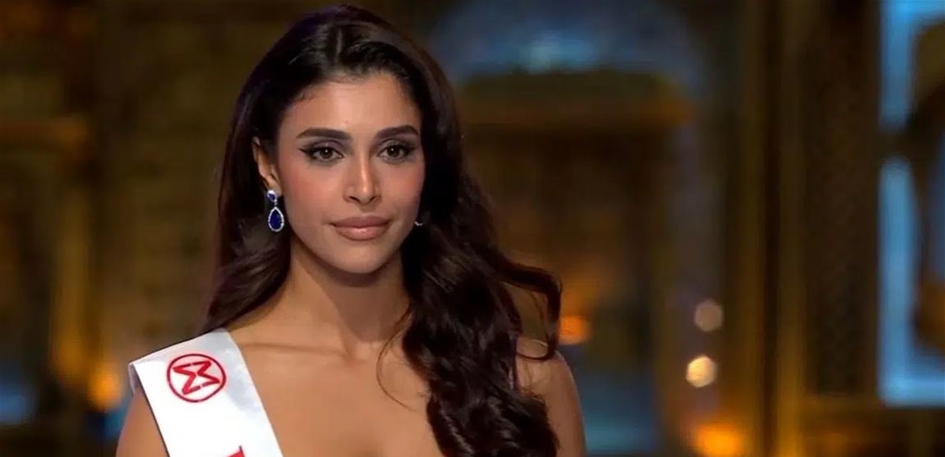 بعد حملها اللقب العالمي... ياسمينا زيتون تصل إلى بيروت ومفاجأة على متن الطائرة! (فيديو)