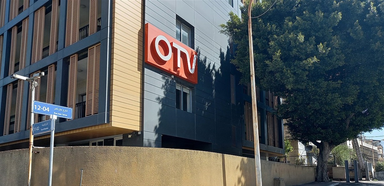 حبيبها ركع وطلب يدها للزواج.. مذيعة الـ OTV قريباً إلى القفص الذهبي (فيديو)
