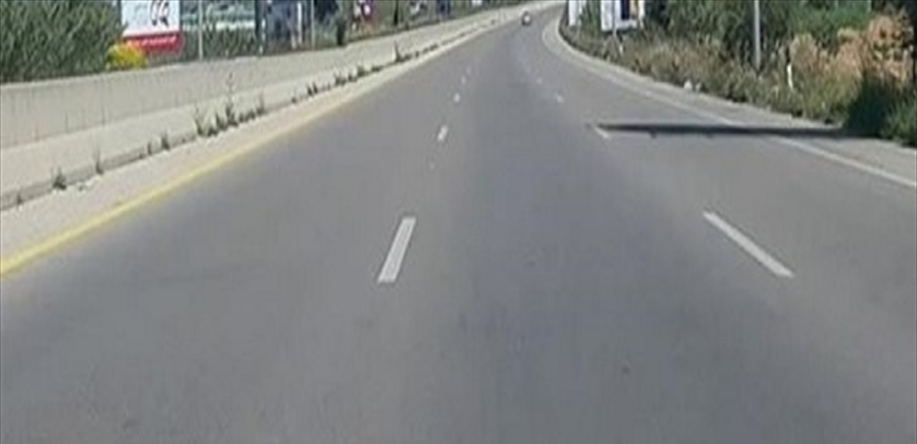 جرحى على طريق عام رياق... حادث سير مروّع وقع بين سيارتين
