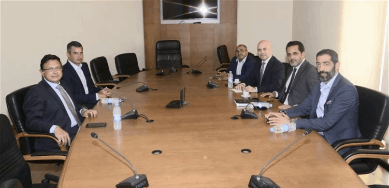 نواب المعارضة عرضوا للمبادرة الرئاسية مع فرنجيه والخازن 