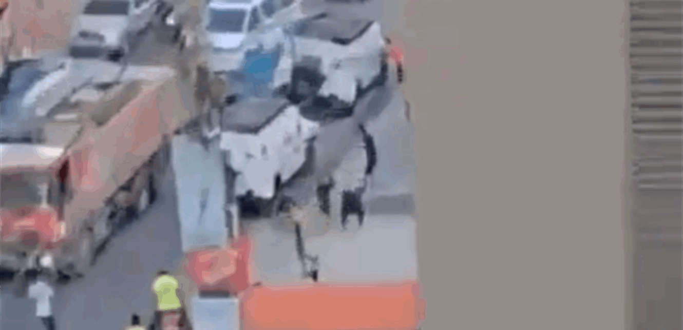 بالفيديو.. شاهدوا ما حصل في الحوش خلال مرور آليات لليونيفيل 