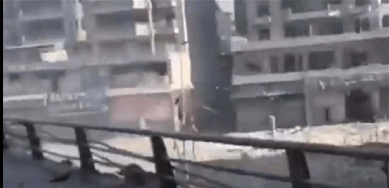 قبل وبعد الضربات الإسرائيلية.. هكذا بدا جسر حرقوص في الضاحية