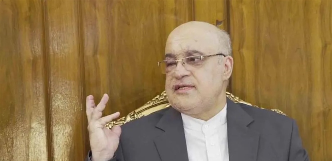 أطل للمرة الأولى بعد إصابته بالبيجر.. السفير الايراني في لبنان يكشف جديدا عن التفجيرات (فيديو)