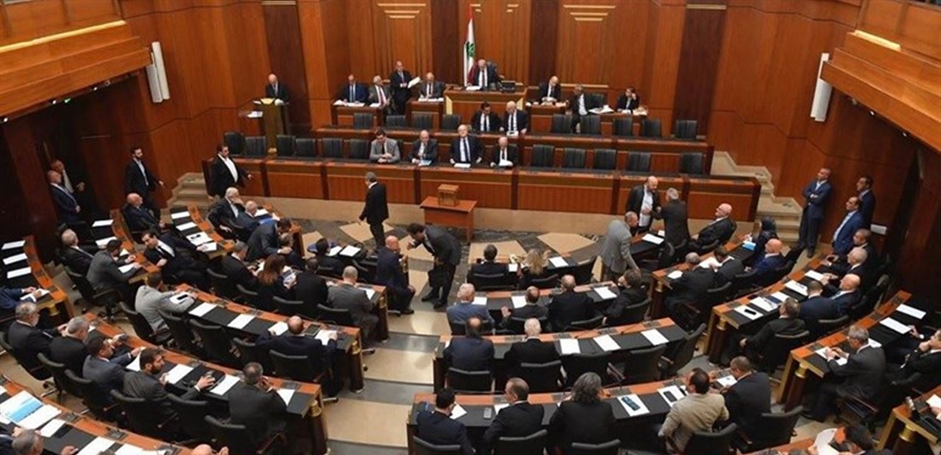 التمديد لقائد الجيش: الجلسة نهاية الشهر والتيار لن يشارك