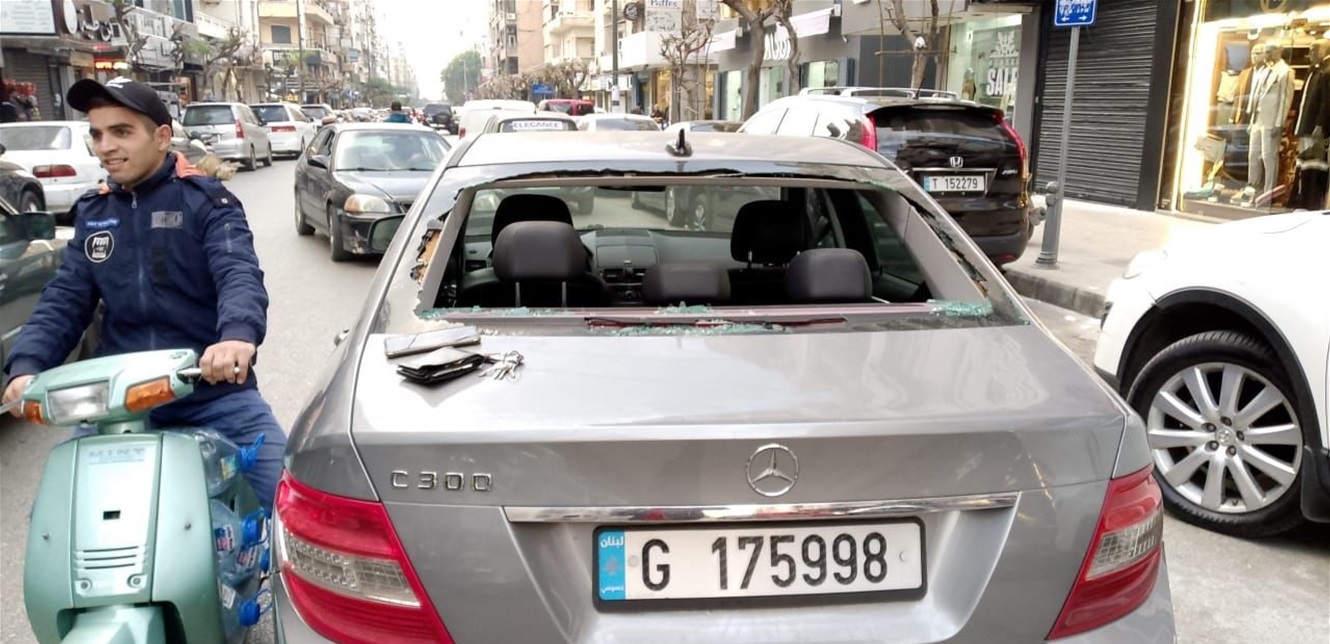 أضرار وإصابة أشخاص... صورٌ تُوثّق ما تسبّب به إطلاق النار