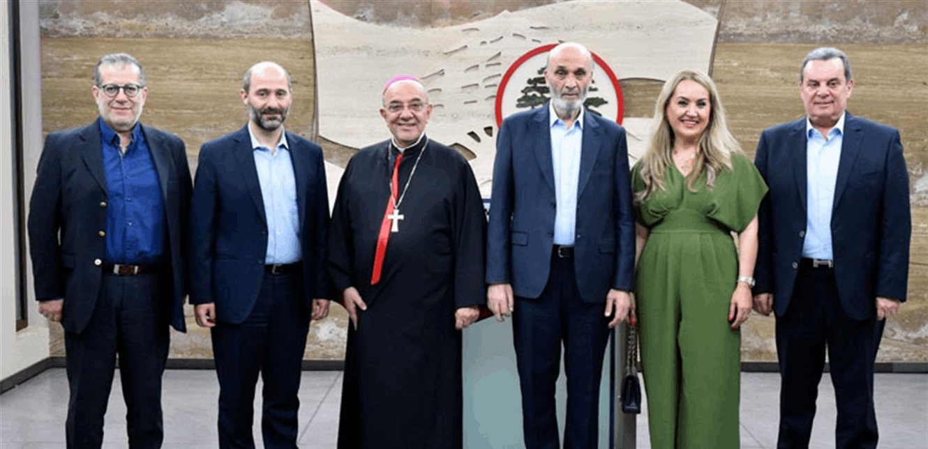 جعجع بحث مع رئيس الطائفة الكلدانية في لبنان الأوضاع