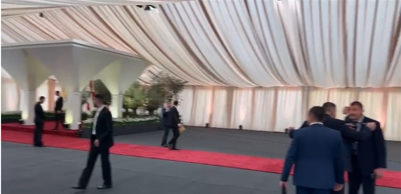 بالفيديو... شاهدوا الخيمة الكبيرة التي جهزت لاستقبال البابا في المطار