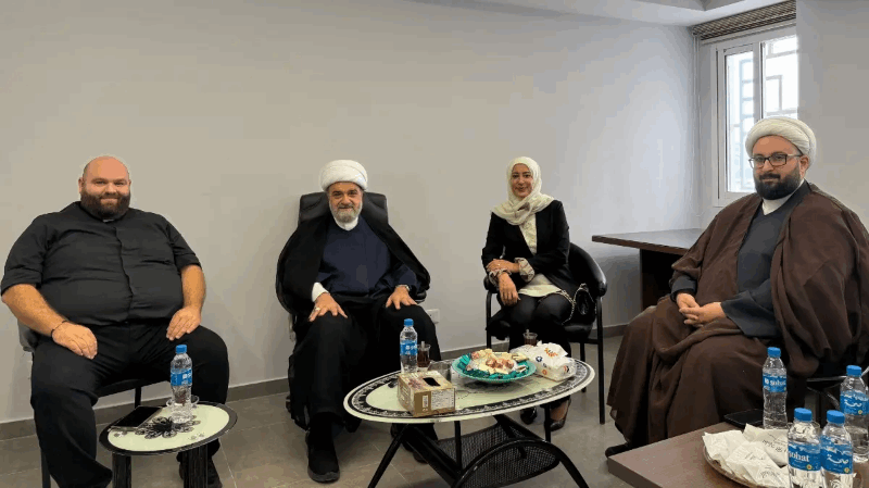 انطلاقة العام الدراسي في صور بين عبدالله ووفد من مدرسة قدموس