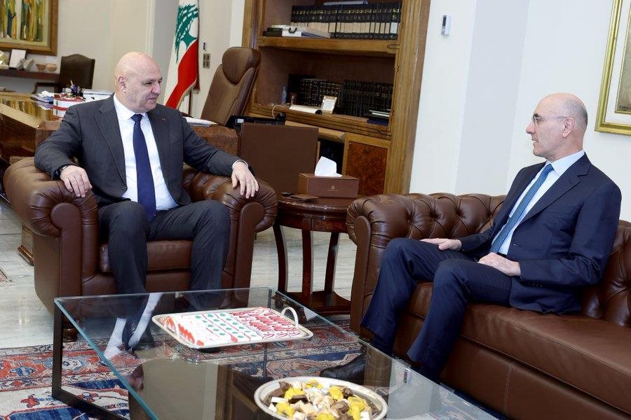 لقاء بين الرئيس عون والحجار.. وتشديد على اتخاذ التدابير الاستباقية لمنع حصول أيّة تهديدات للأمن