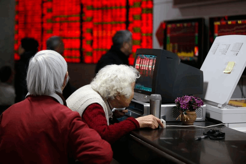 سباق الذكاء الاصطناعي يهزّ البورصات... أين تتجه الاستثمارات؟
