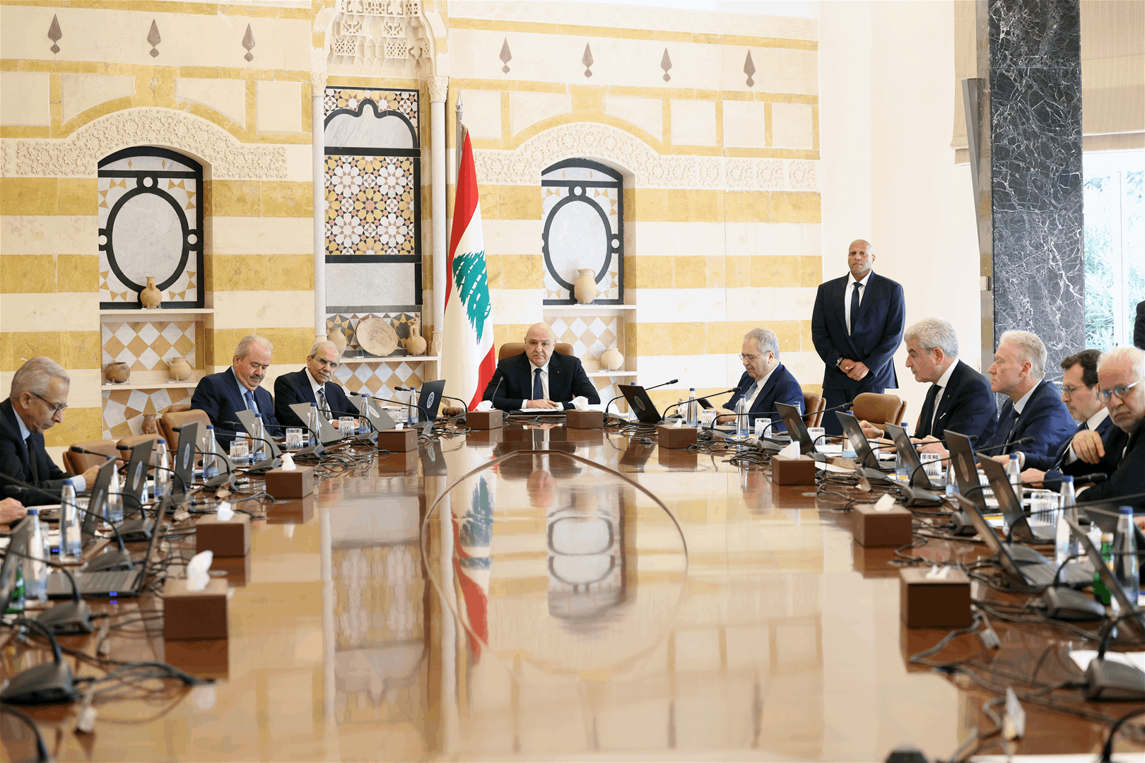 تفاهم ضمنيأبعد إحالة ملف المتفجرات على المجلس العدلي.. مطالعة حادة لسلام انتهت بانزعاج من القواتبعد سحب وزرائها